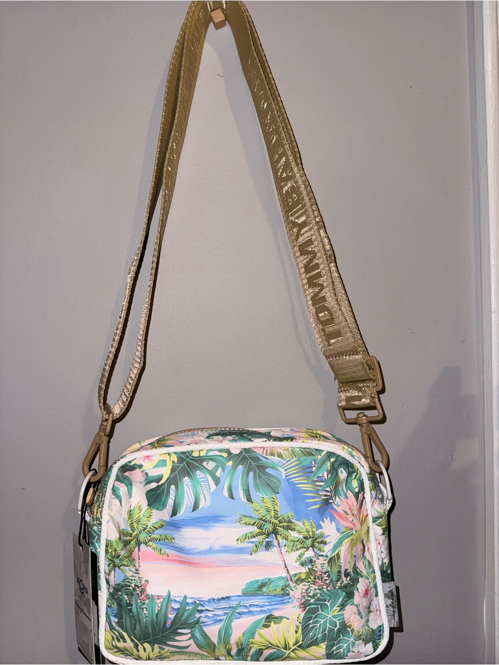 Limited Edition Tommy Bahama x ALOHA Collection "Le Tour" Crossbody Bag